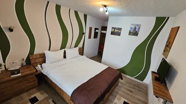 Camera „Pădurea”