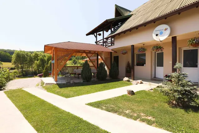 Curtea interioară